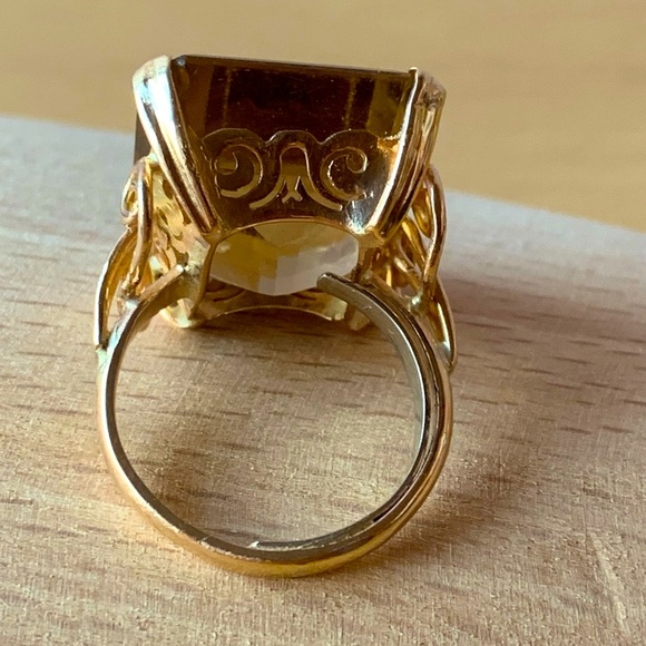 VINTAGE 14K YELLOW GOLD HUGE STEP EMERALD CUT CITRINE QUARTZ RING STATEMENT - Picture 14 of 16